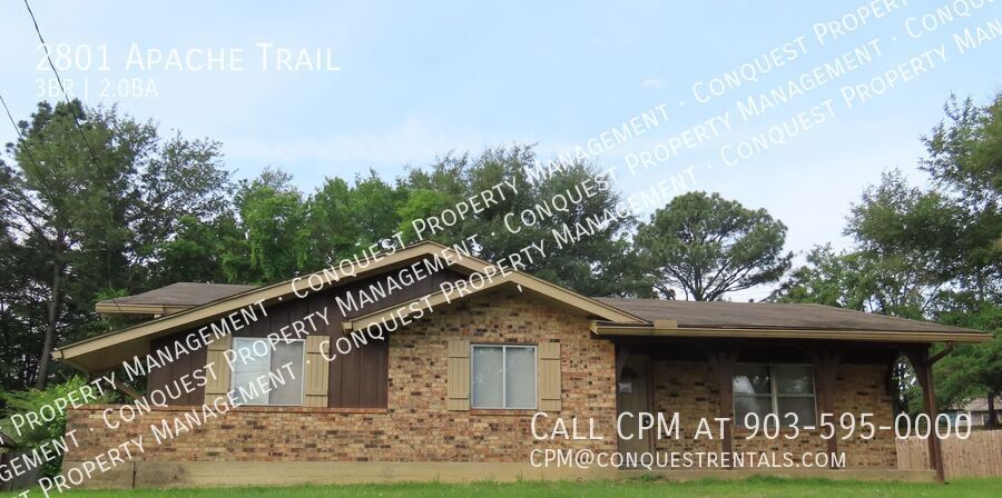 Handsome 3 Bedroom, 2 Bath Home in South Tyler!