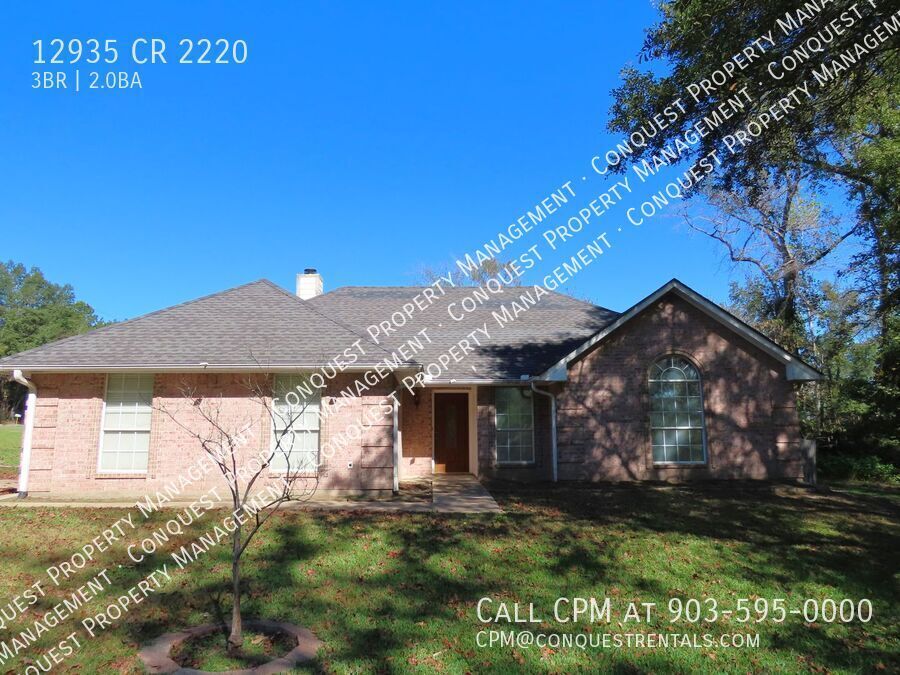 Beautiful 3 Bedroom, 2 Bath Home in Whitehouse!